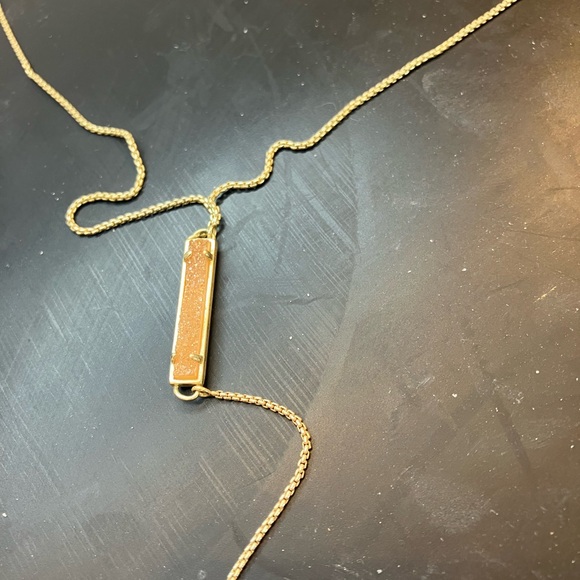 Adjustable Y shaped necklace. - Picture 2 of 4